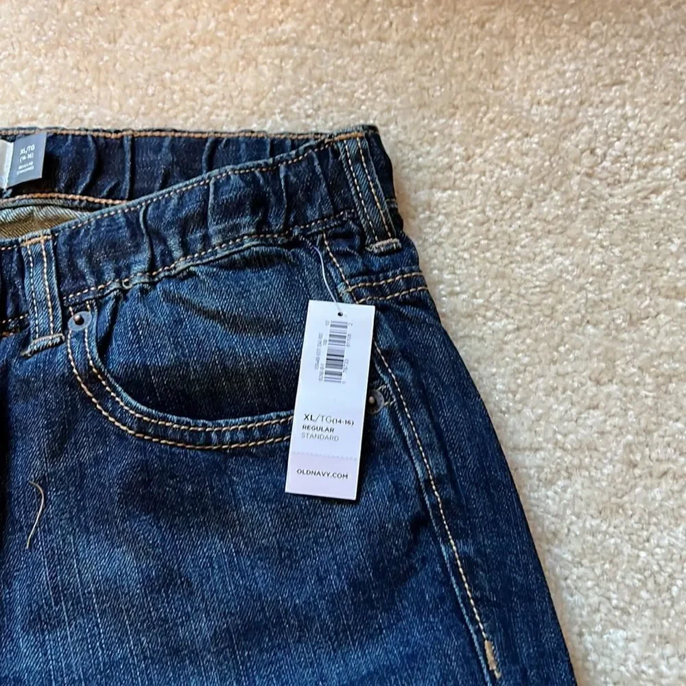 Old Navy cuffed boys size XL (14-16) Jean shorts.